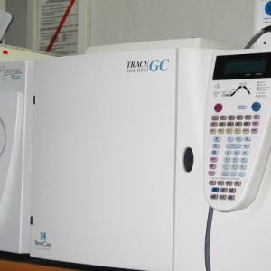 Gas Chromatogrhic Machine